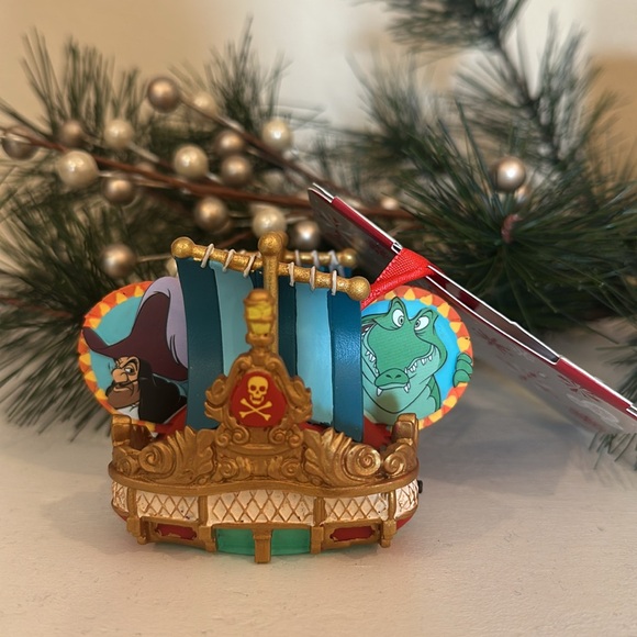 Disney Sketchbook Peter Pans Flight Ear Hat Ornament Peter Pan Christmas NWT - Picture 3 of 7